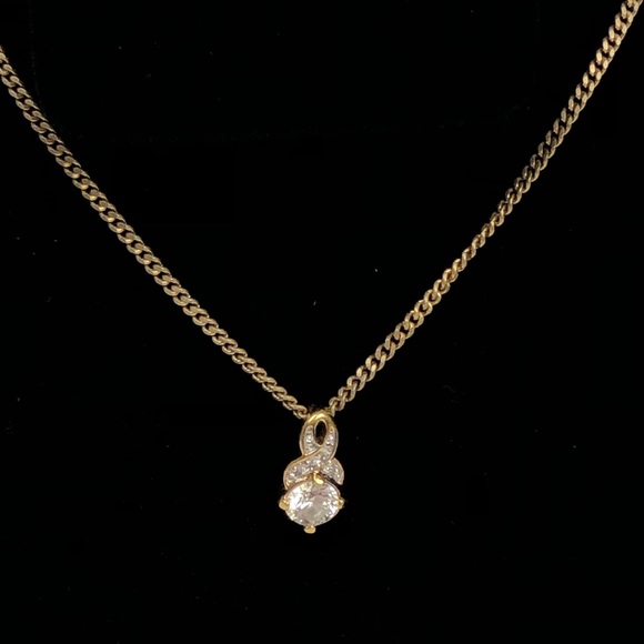 Lind Jewelry - Gold Tone Necklace w Lind 14k Gold Gem Pendant